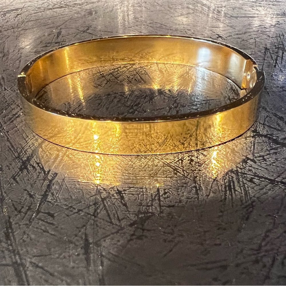 💎New Stainless Steel one Sides Heart Pattern Enamel Painted Bangle, Bracelet - Picture 7 of 8